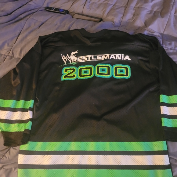 WWF Wrestlemania 2000 jersey - Picture 2 of 2